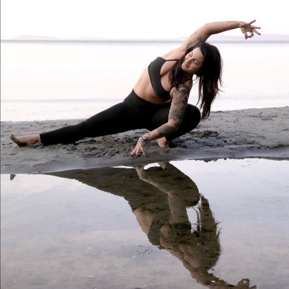 Meet your Posher, Sam - Picture 8 of 9